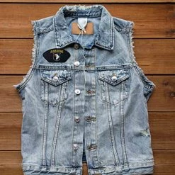 Army Patch With Airborne Logo Licensed Military Apparel Patriotic Products Gifts For Veterans Families And Retired VetFriends.com -Bruce Store 51qJPRQWjFL